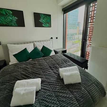 Apartman Towarowa Towers Varsó