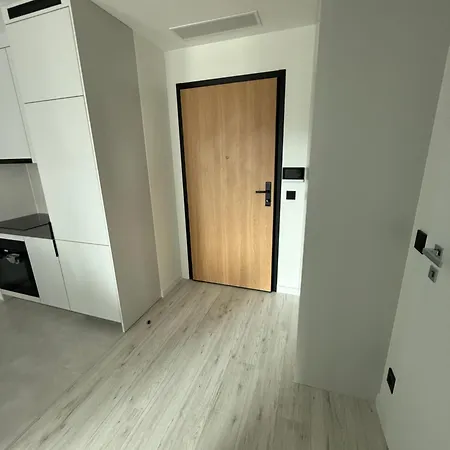 Towarowa Towers Apartman *